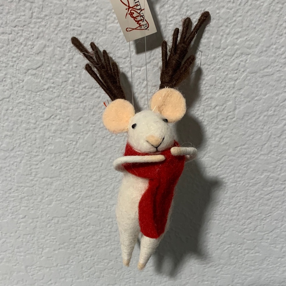 Reindeer Mouse Critter Primitives by Kathy